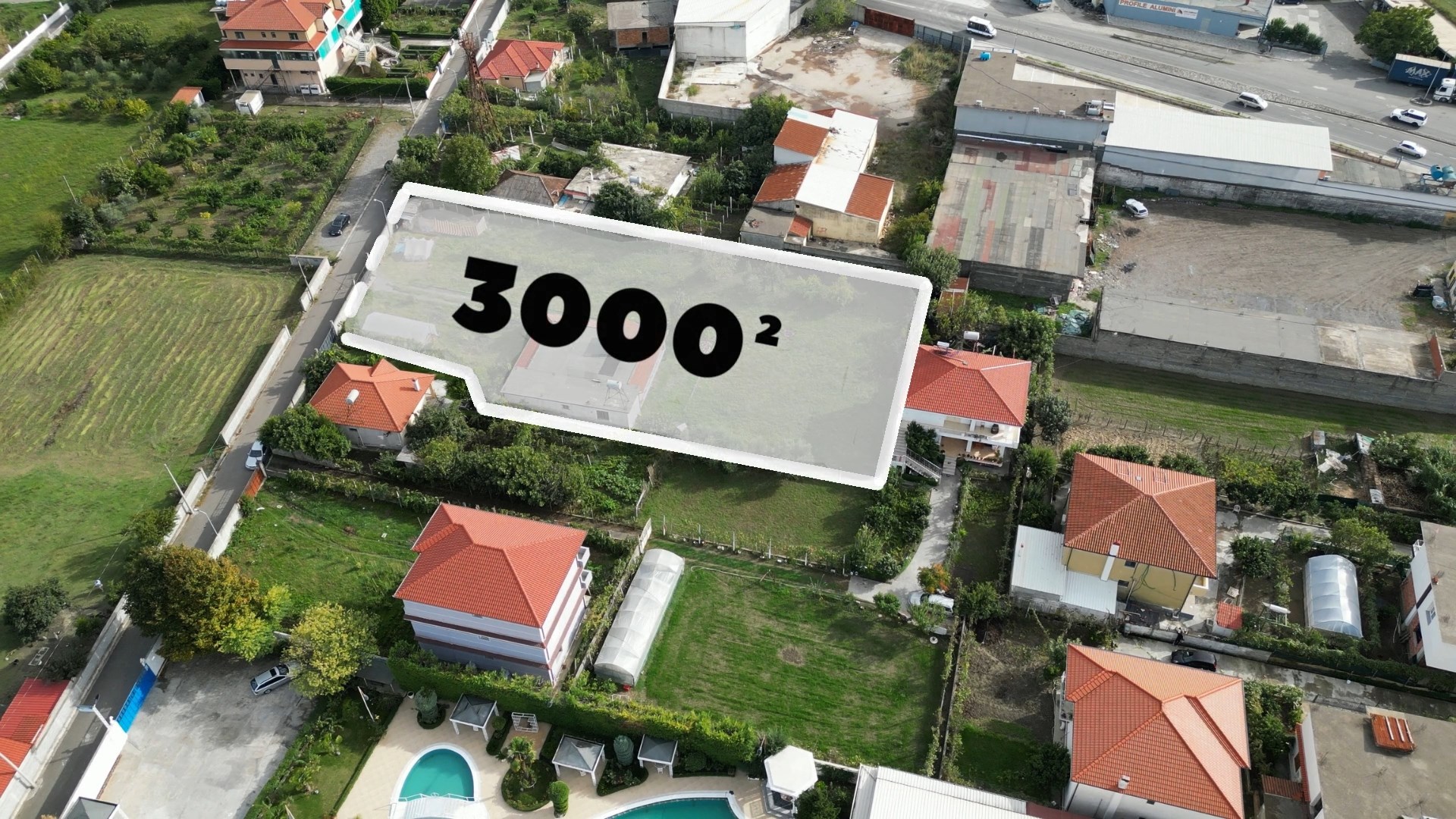 Shitet Truall per Biznes prane autostrades