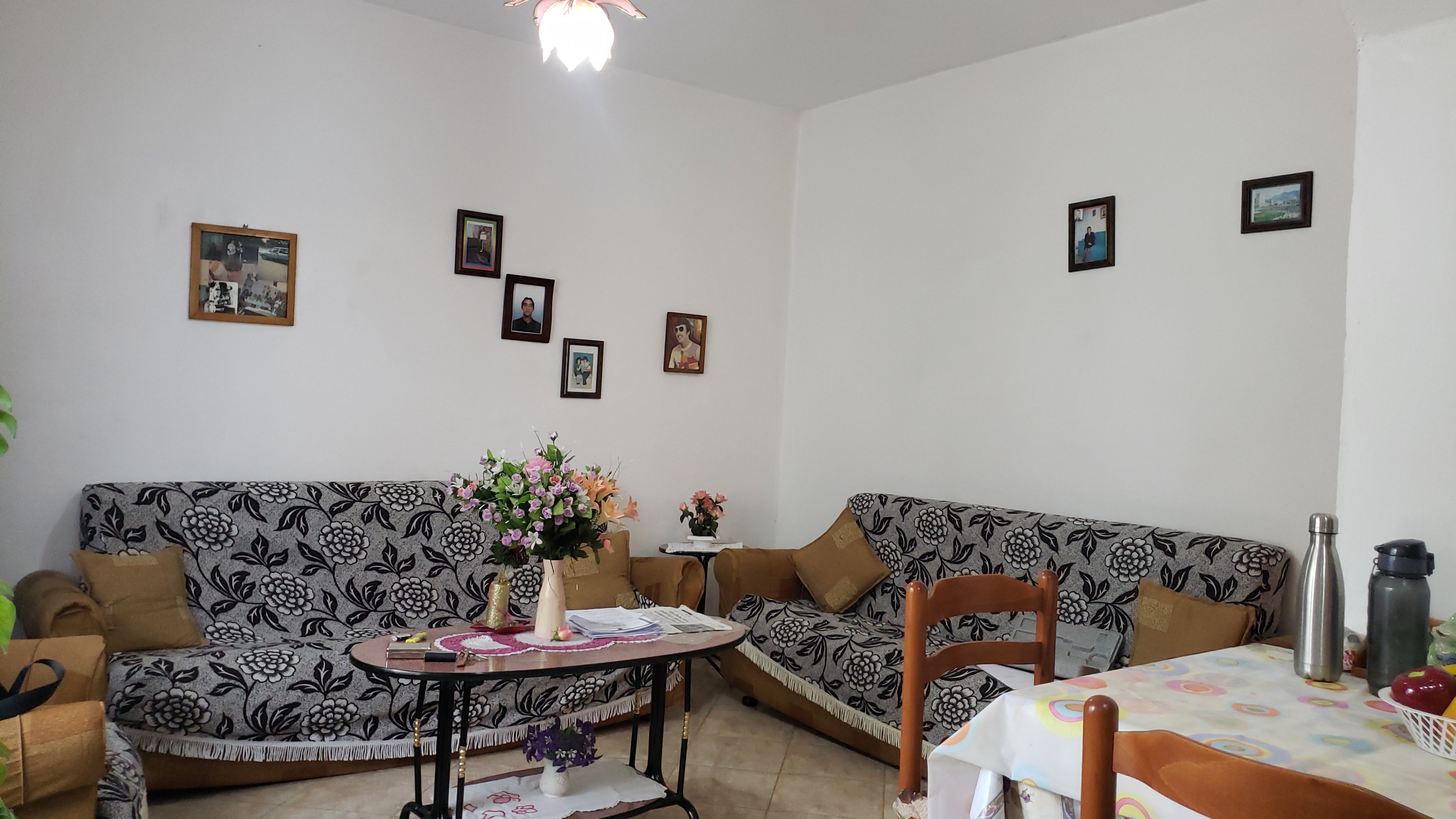 Shitet Apartament 2+1  kati i pare