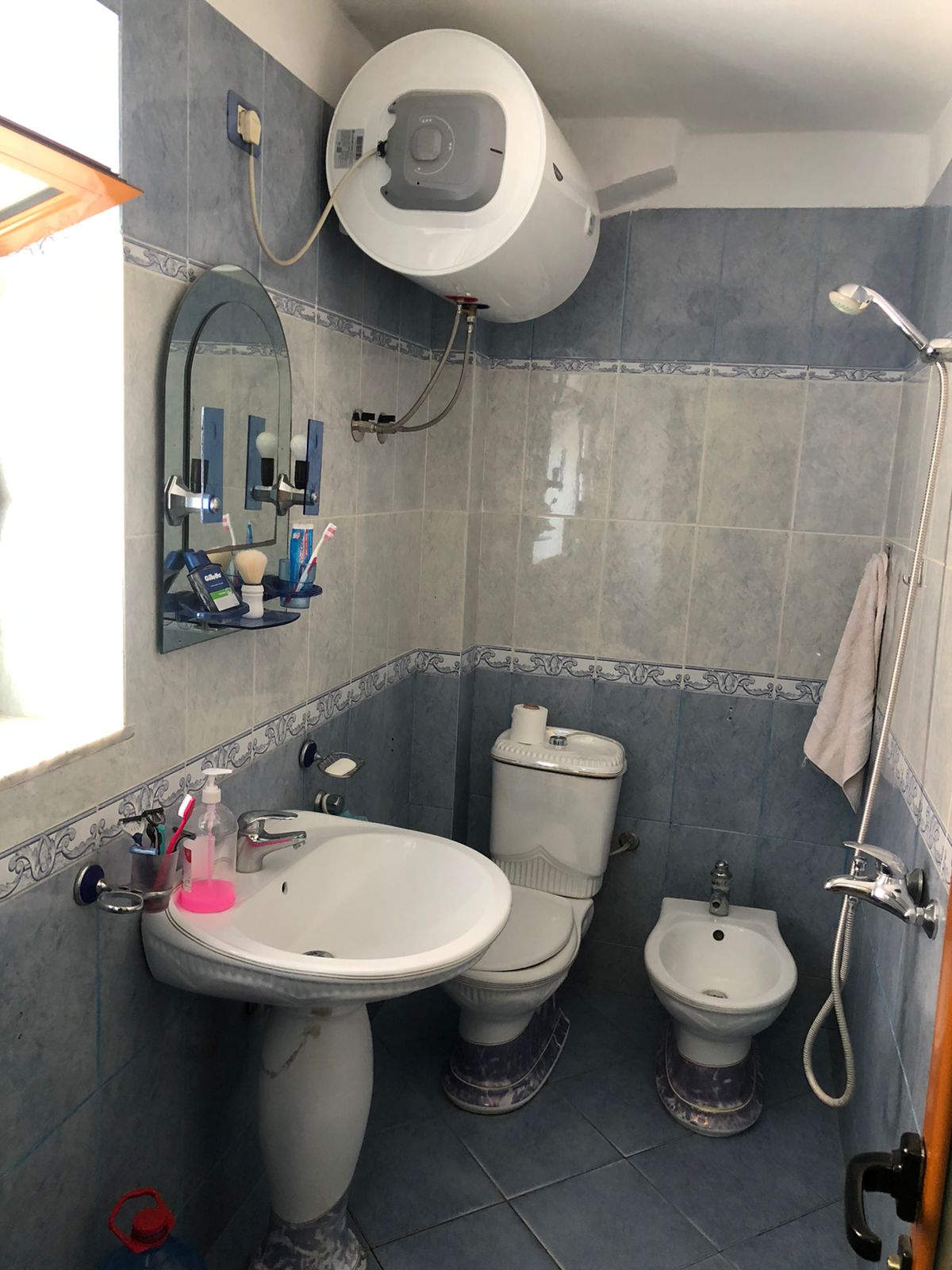 Shitet Apartament 1+1 kati i 3 te poshte Ciklit te ulet