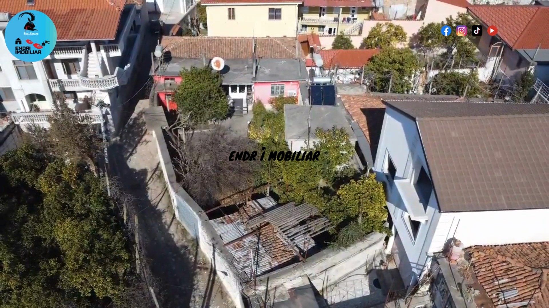 Shitet Shtepi private & truall ne lagjen Kala