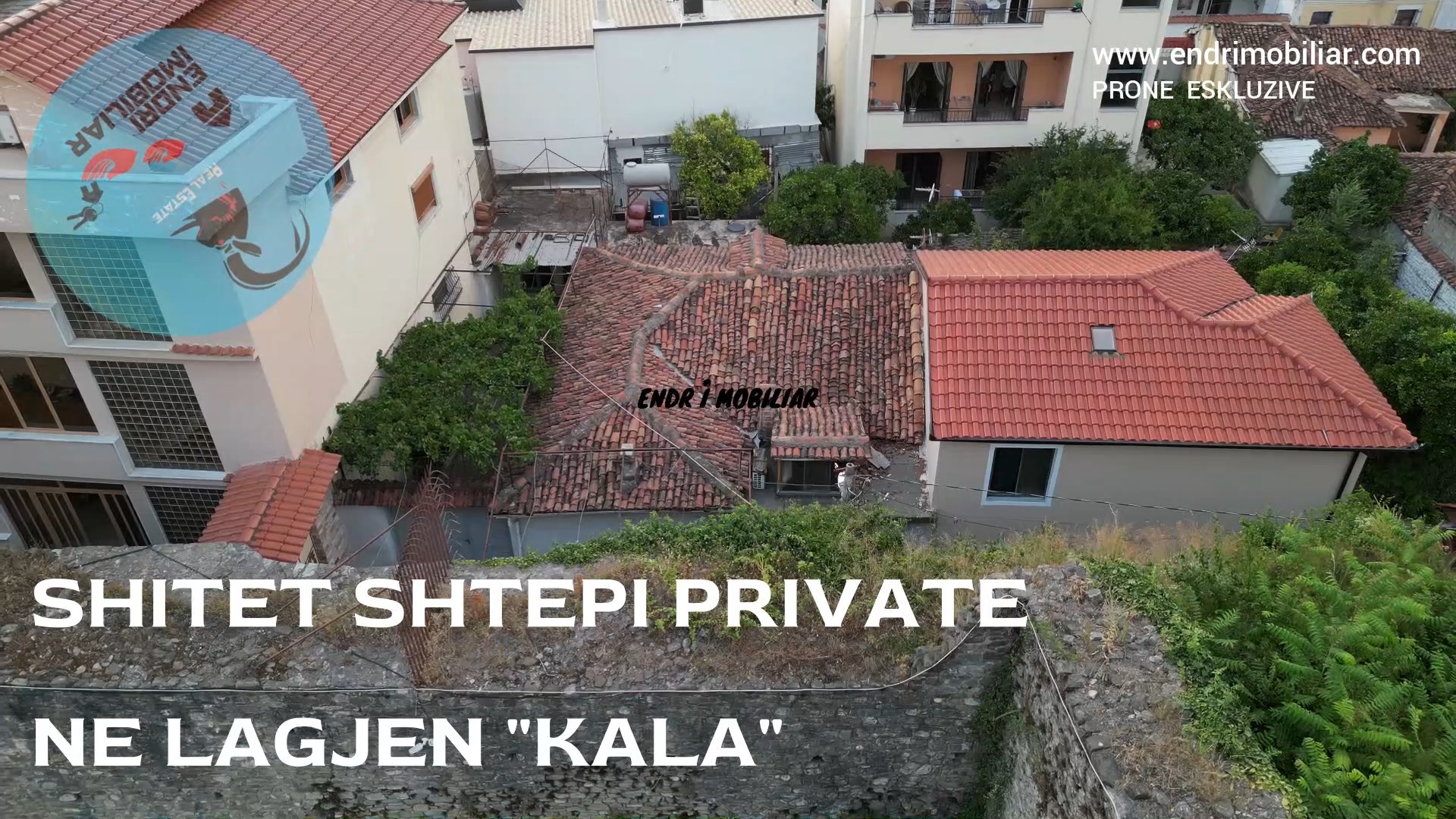 Shitet Shtepi private prane murit te kalase
